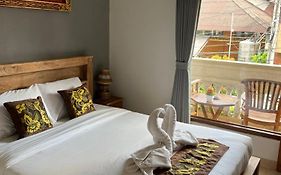 Yastra Yana Homestay